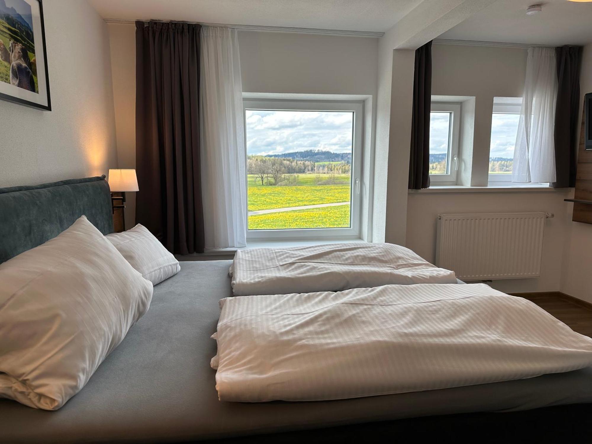 Zum Bayrischen Wirt Hotell Maierhöfen Eksteriør bilde